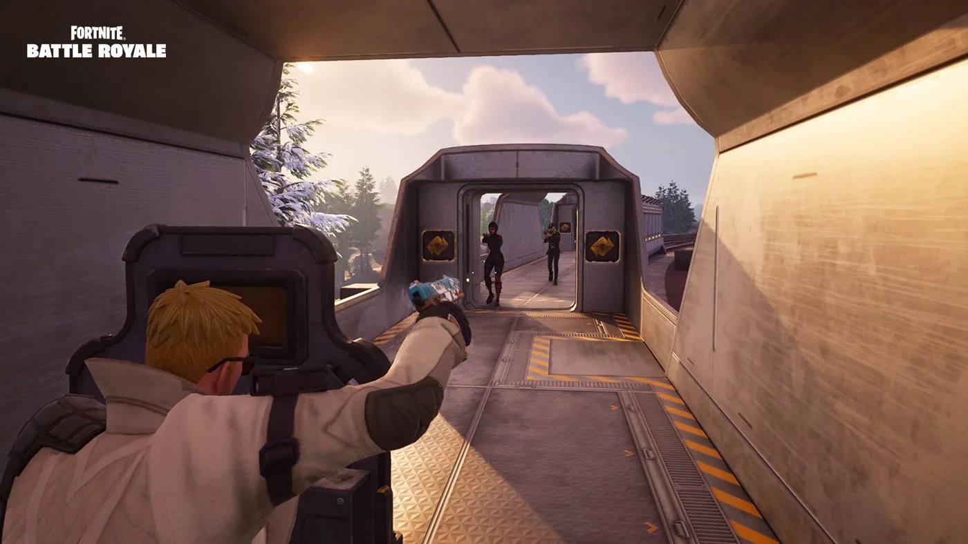 Fortnite cheats ESP wallhack player overlay on Battle Royale island